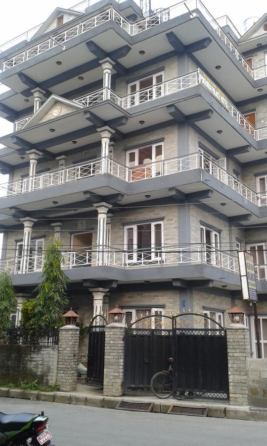 Pokhara Palace Hotel Zewnętrze zdjęcie